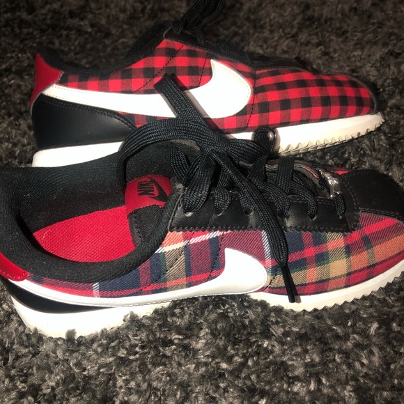 nike plaid cortez